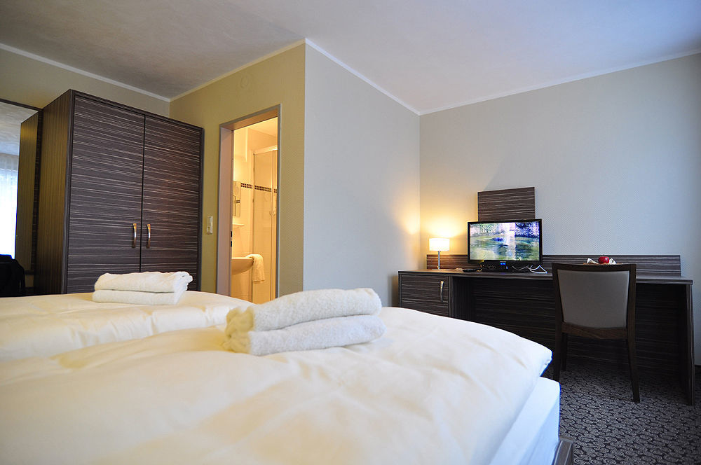 Bootshaus Hotel Bedekaspel ภายนอก รูปภาพ